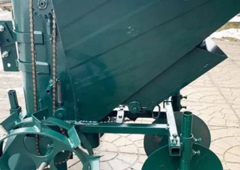 Однорядна саджалка картопляна для мотоблока П-1ЦУ з ящиком міндобрив - 1/9