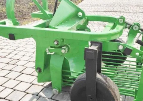Картоплекопач тракторний вібраційний Бомет задній викид - 1/10