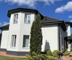 Продажа 5-комнатного двухэтажного дома, 310 м², Станишевка