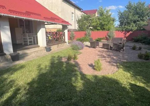 Продажа 5-комнатного дома, 225 м², ул. Антоновича, Максютова, Житомир - 1/10