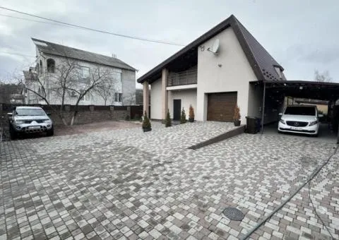Продажа 4-комнатного дома, 200 м², с. Довжик, возле Житомира - 1/10