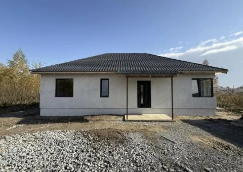 Продажа 3-комнатного дома, 140 м², ул. Железничная, Олиевка - 1/8