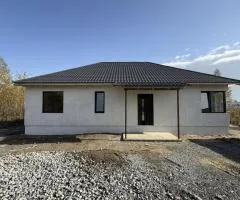 Продажа 3-комнатного дома, 140 м², ул. Железничная, Олиевка
