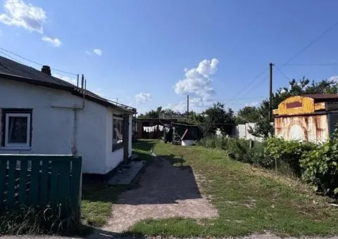 Продажа 2-комнатной квартиры, 53 м², пгт Черняхов - 2/6