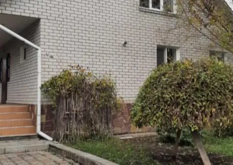 Долгосрочная аренда 4-комнатного дома, 135 м², ул. Киевская/Вокзальная, Вокзал, Житомир - 1/10