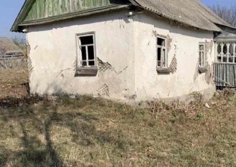 Продажа 2-комнатного дома, 50 м², 1 этаж, с. Левков