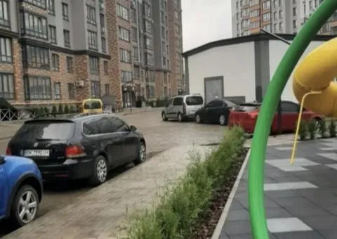 Продаж 1-кімнатної квартири, 45 м², ЖК «Гранд Сіті Домбровський», Домбровського 3, Центр, Житомир - 2/4
