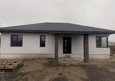 Продажа 3-комнатного дома, 140 м², ул. Железнодорожная, Крошня, Житомир - 1/10