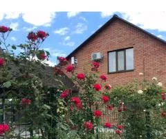 Продажа 3-комнатного дома, 211 м², с. Скоморохи, 12 км от Житомира