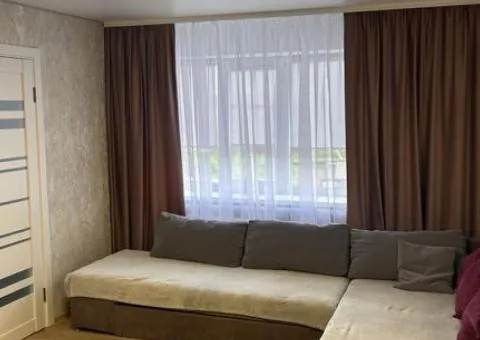 Продаж 2-кімнатної квартири, 44 м², Андрушівка, районний центр - 1/5