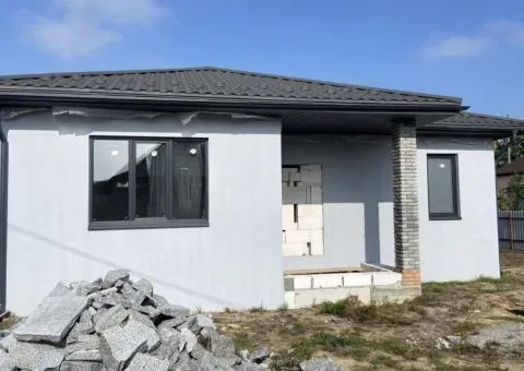 Продажа дома, 140 м², с. Станишевка, Житомирская область - 1/5