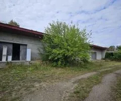 Продаётся склад в Берегово.