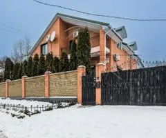Аренда дома, 230 м², ул. Яготинская, Печерский р-н, Киев
