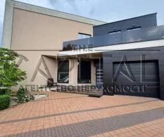 Аренда 4-комнатного дома, 220 м², ул. Ясногорская, Шевченковский район, Киев