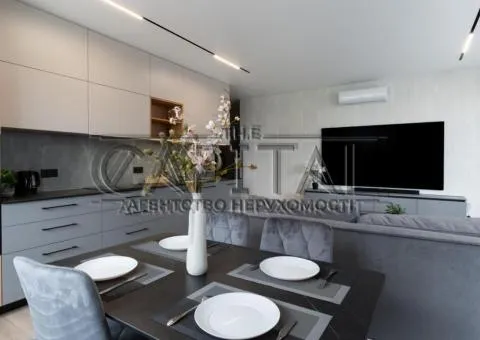 4-room apartment for rent, 97 m², Great residential complex, Dniprovska Embankment, Kyiv - 1/10