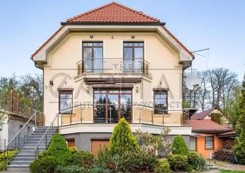 Аренда 5-комнатного дома, 320 м², пер. Кобзарский, Подольский район, Киев - 1/10
