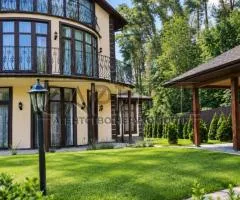 Оренда 7-кімнатного будинку, 260 м², Берестейське шосе, Святошинський район, Київ
