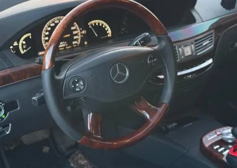 Mercedes S-class 2008, 5.5 L petrol, automatic, all-wheel drive, 252,000 km, Zaporizhzhia - 9/10