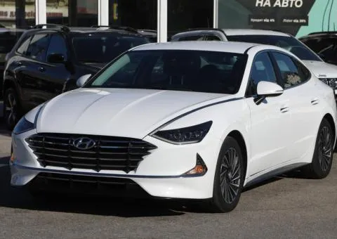 Hyundai Sonata 2023, hybrid, automatic, front-wheel drive, 85,000 km, Kharkiv