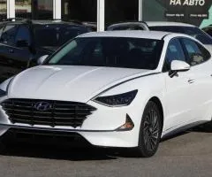 Hyundai Sonata 2023, hybrid, automatic, front-wheel drive, 85,000 km, Kharkiv