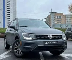 Volkswagen Tiguan 2018, petrol, automatic, front-wheel drive, 224,000 km, Kyiv
