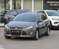 Ford Focus 2014, petrol, manual, front-wheel drive, 185,000 km, Kharkiv