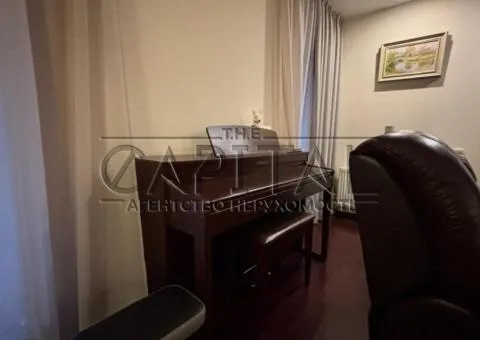 House for long-term rent, 4 rooms, 340 m², Zatyshna St, Muzychi - 7/10
