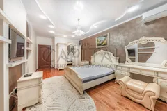 Аренда  квартира Киевская обл., Киев, Леси Украинки ул., 7А