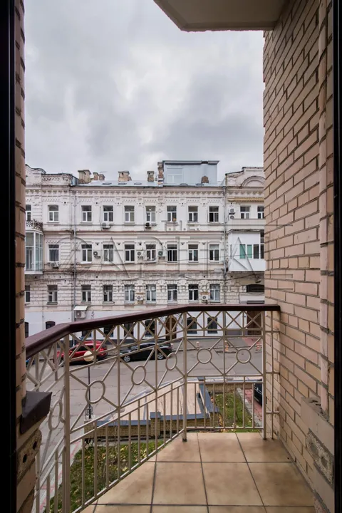 Аренда  квартира Киевская обл., Киев, Кудрявская ул., 13-19 - 22/35