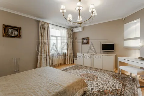 Аренда  квартира Киевская обл., Киев, Кропивницкого ул., 8 - 25/36