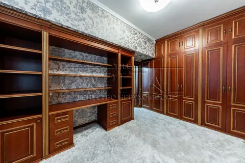 Аренда  квартира Киевская обл., Киев, Зверинецкая ул., 59 - 45/52