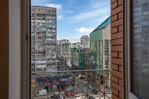 Аренда  квартира Киевская обл., Киев, Павловская ул., 26/41 - 40/53