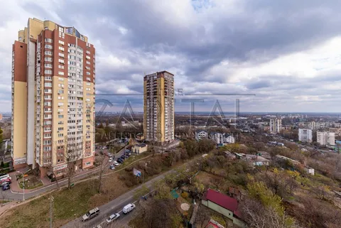 Аренда  квартира Киевская обл., Киев, Науки ул., 80 - 2/17