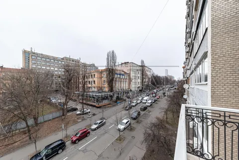 Аренда  квартира Киевская обл., Киев, Владимирская ул.,  - 7/14