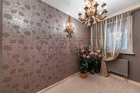 Аренда  квартира Киевская обл., Киев, Гетьмана Вадима ул., 1Б - 29/31