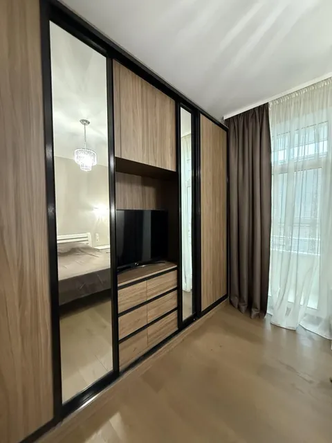 Аренда  квартира Киевская обл., Киев, Леси Украинки ул., 7В - 4/11