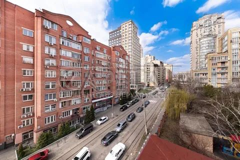 Аренда  квартира Киевская обл., Киев, Кузнецова ул., 66А - 19/19