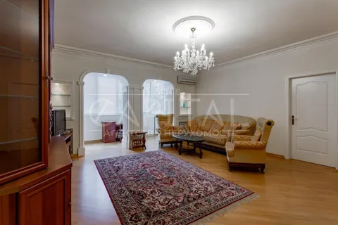 Аренда  квартира Киевская обл., Киев, Хмельницкого Богдана ул., 61 - 4/29