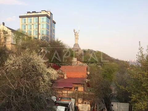 Аренда  частный дом Киевская обл., Киев, Старонаводницкая ул., 43 - 28/29