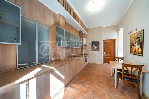 Аренда  квартира Киевская обл., Киев, Антоновича ул., 18 - 5/24