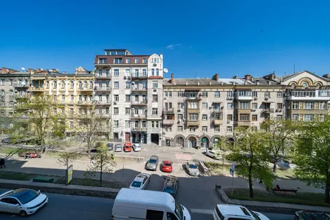 Аренда  квартира Киевская обл., Киев, Антоновича ул., 18 - 22/24