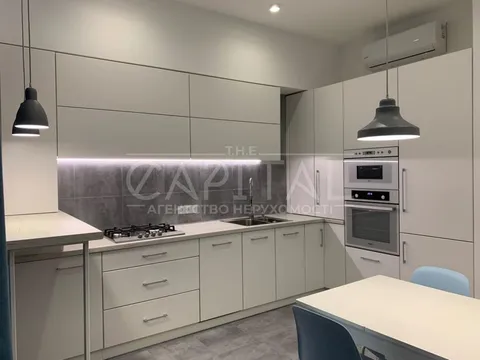 Аренда  квартира Киевская обл., Киев, Дегтярная ул., 7 - 3/26