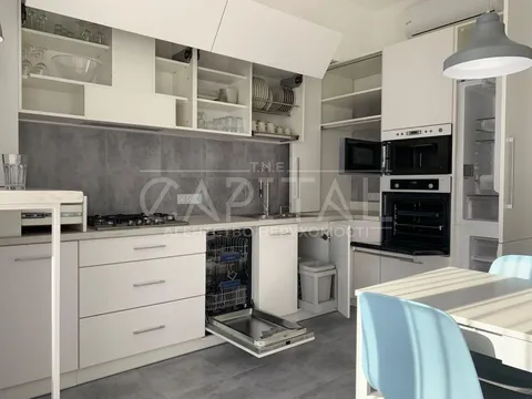 Аренда  квартира Киевская обл., Киев, Дегтярная ул., 7 - 4/26