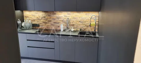 Аренда  квартира Киевская обл., Киев, Ростиславская ул., 3а - 6/19