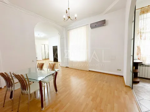 Аренда  квартира Киевская обл., Киев, Шота Руставели ул., 34 - 3/18
