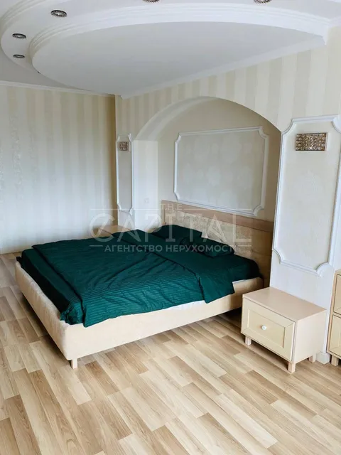 Аренда  квартира Киевская обл., Киев, Днепровская ул., 26И - 18/32