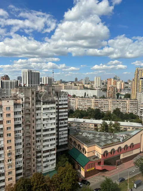 Аренда  квартира Киевская обл., Киев, Полтавская ул., 10 - 22/22