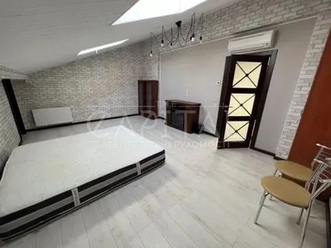 Аренда  частный дом Киевская обл., Киев, Редьчинського ул.,  - 22/46
