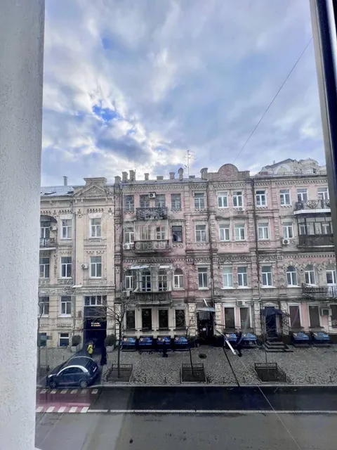 Аренда  квартира Киевская обл., Киев, Ярославов Вал ул., 16 - 28/40