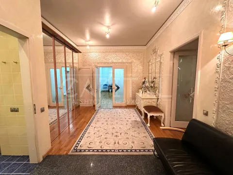 Аренда  квартира Киевская обл., Киев, Костельная ул., 4 - 12/20